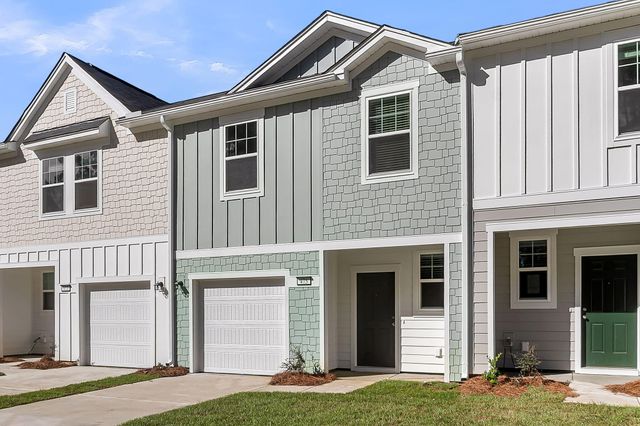 446 Colchester Court, Moncks Corner, SC 29461