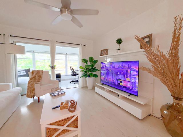 5750 NW 64th Avenue 306, Tamarac, FL 33319