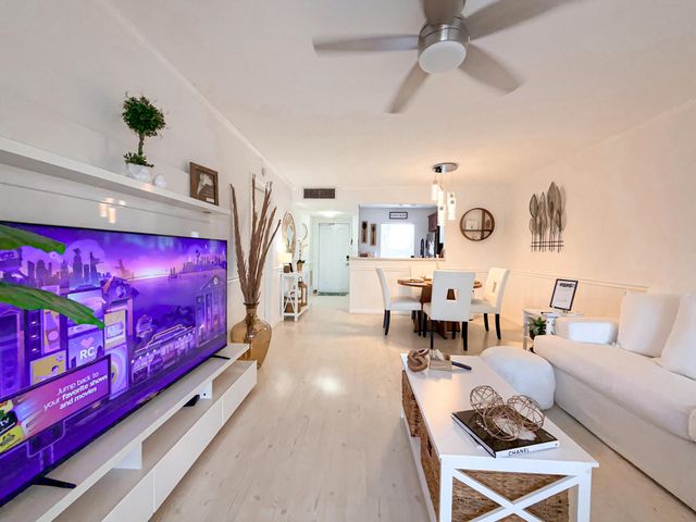 5750 NW 64th Avenue 306, Tamarac, FL 33319