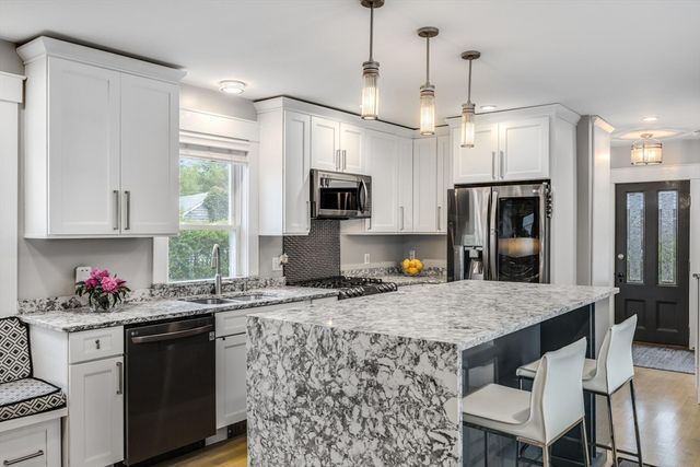 15 Center Street, Provincetown, MA 02657