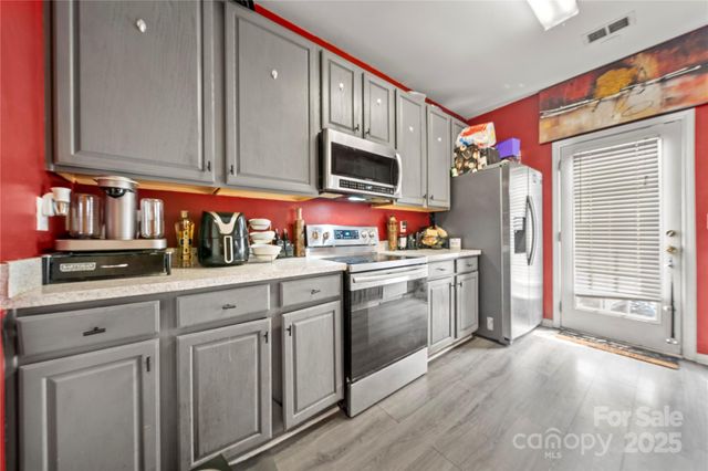 5310 Glenlea Walk Lane, Charlotte, NC 28216