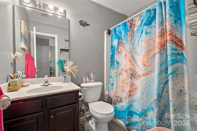 5310 Glenlea Walk Lane, Charlotte, NC 28216