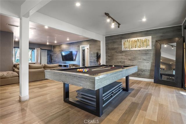 20422 20424 Schoenborn, Winnetka, CA 91306