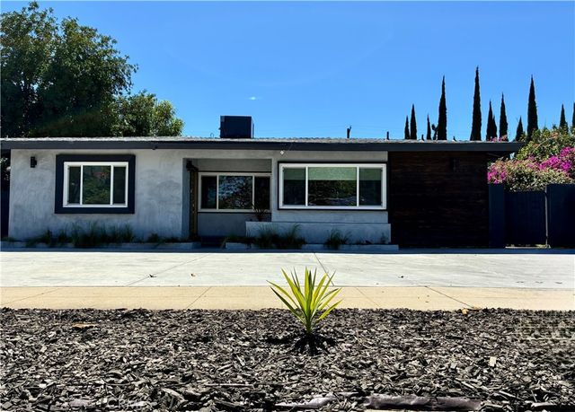 20422 20424 Schoenborn, Winnetka, CA 91306