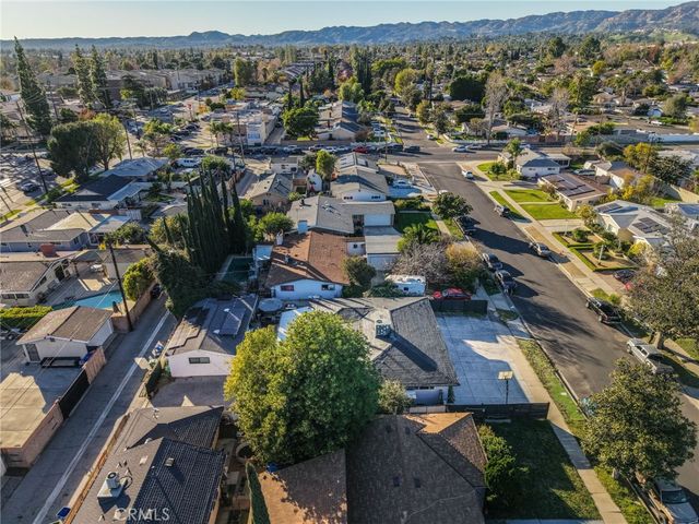 20422 20424 Schoenborn, Winnetka, CA 91306