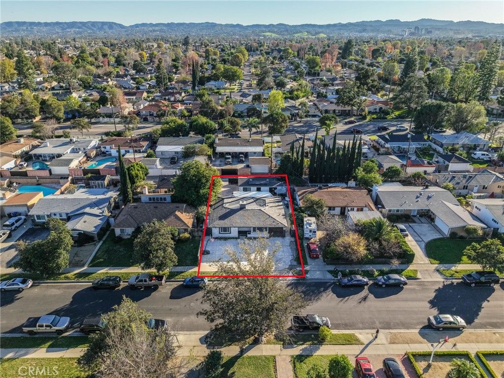 20422 20424 Schoenborn, Winnetka, CA 91306