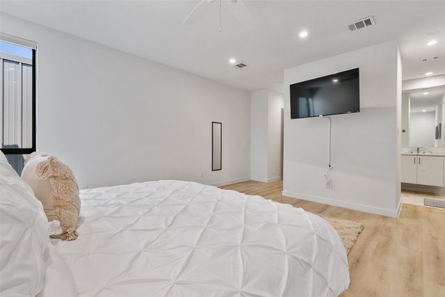 4303 Roseland Avenue, Dallas, TX 75204