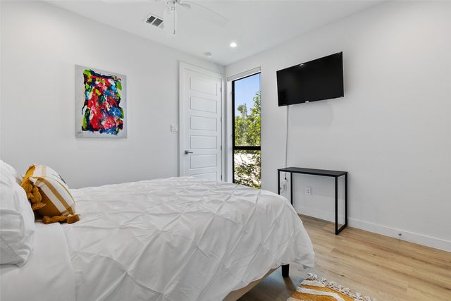 4303 Roseland Avenue, Dallas, TX 75204