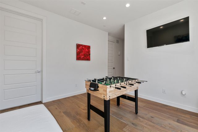 4303 Roseland Avenue, Dallas, TX 75204