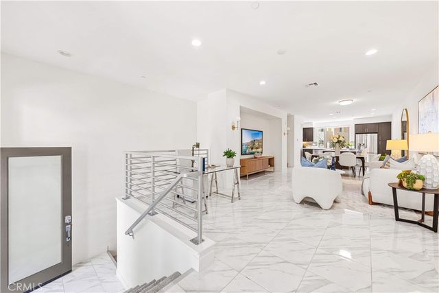 248 Rockefeller, Irvine, CA 92612