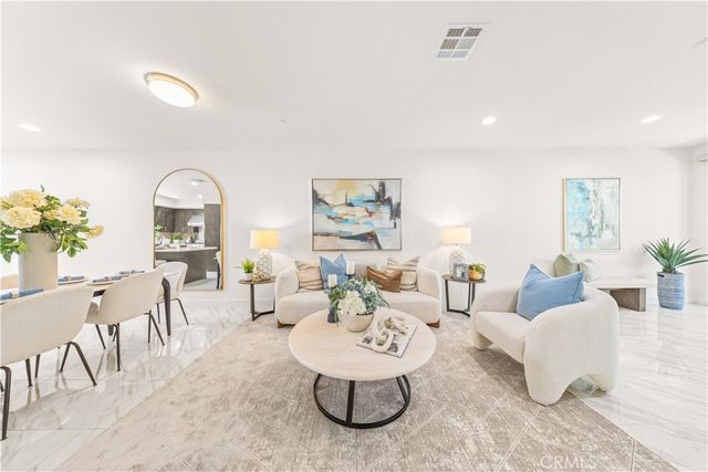 248 Rockefeller, Irvine, CA 92612