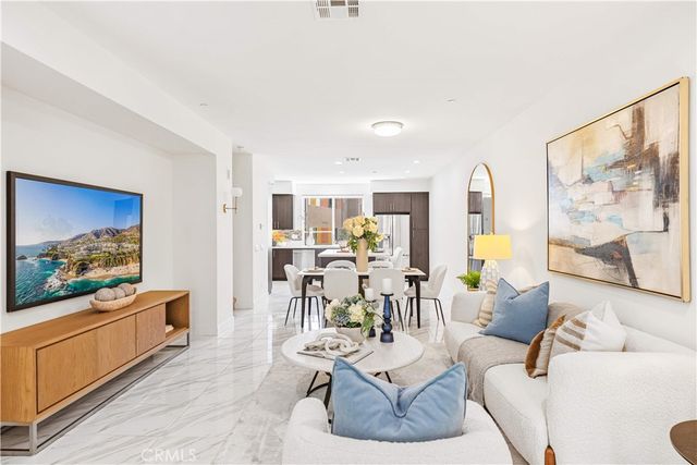 248 Rockefeller, Irvine, CA 92612