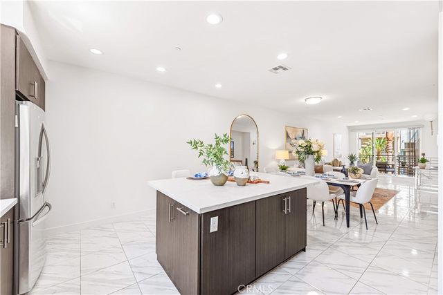 248 Rockefeller, Irvine, CA 92612
