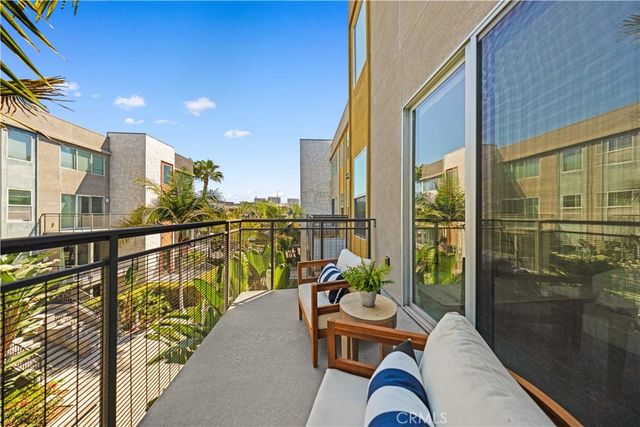 248 Rockefeller, Irvine, CA 92612