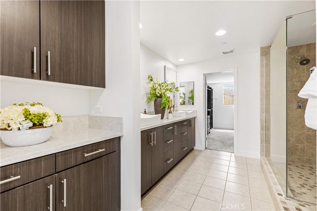248 Rockefeller, Irvine, CA 92612