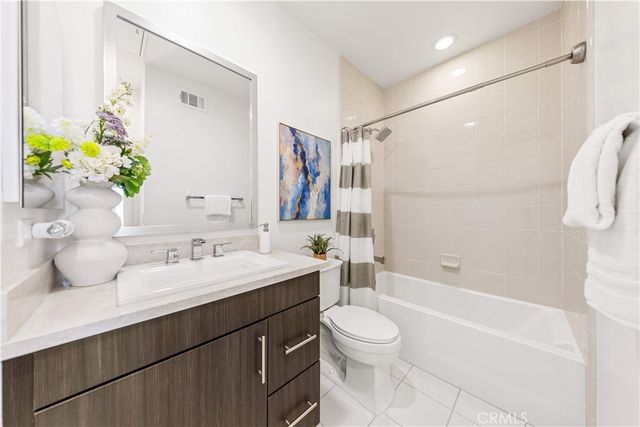 248 Rockefeller, Irvine, CA 92612