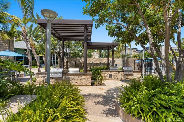 248 Rockefeller, Irvine, CA 92612