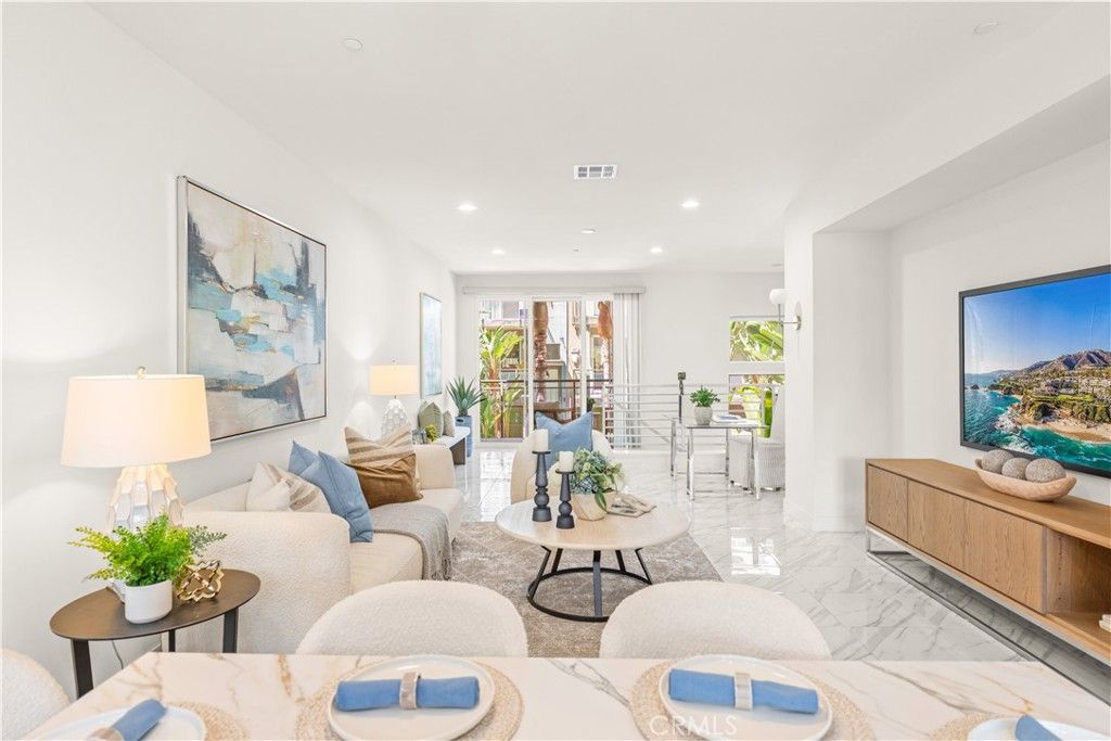 248 Rockefeller, Irvine, CA 92612