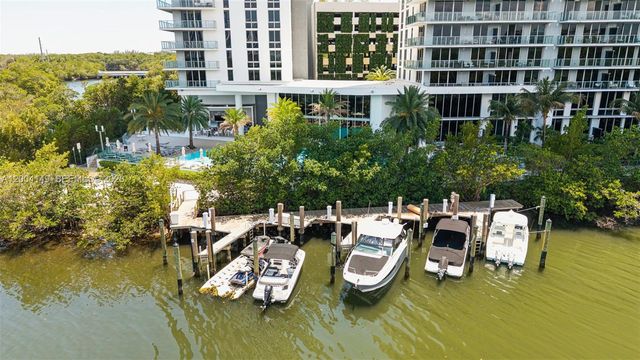 16385 Biscayne Blvd 3001, North Miami Beach, FL 33160