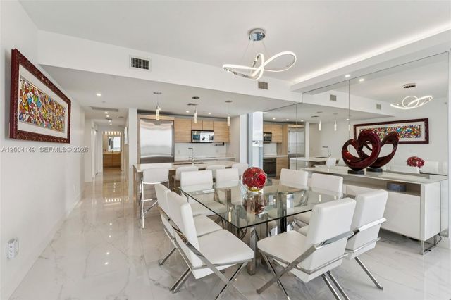 16385 Biscayne Blvd 3001, North Miami Beach, FL 33160