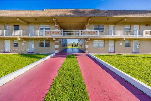 301 NW 177th St 201, Miami Gardens, FL 33169