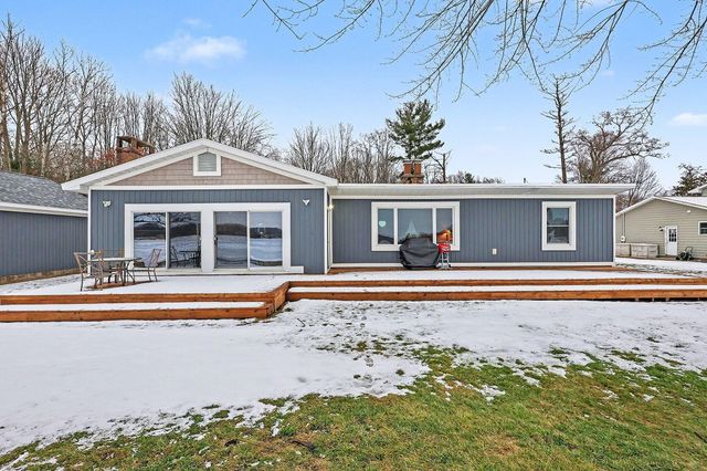 6075 West Street, Twin Lake, MI 49457