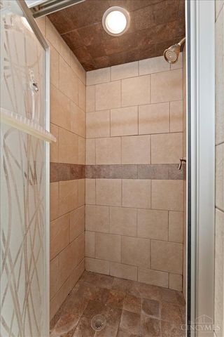 6675 Nicole Lane, Miami Twp, OH 45140