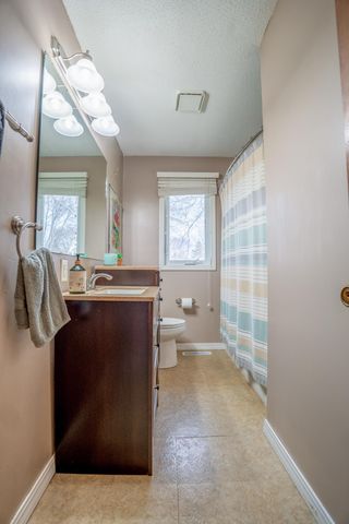 608 27th Avenue SW, Willmar, MN 56201