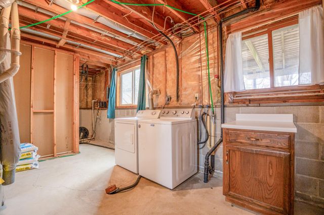 608 27th Avenue SW, Willmar, MN 56201