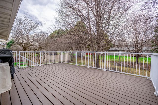608 27th Avenue SW, Willmar, MN 56201