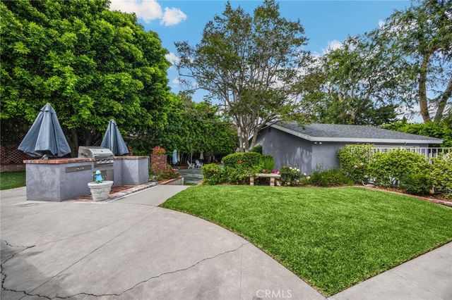 419 E Sunny Hills Road, Fullerton, CA 92835