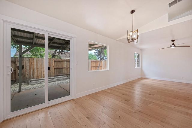 2450 Floradale Way, Lincoln, CA 95648