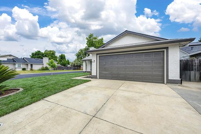 2450 Floradale Way, Lincoln, CA 95648