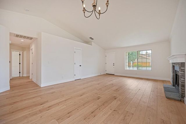 2450 Floradale Way, Lincoln, CA 95648
