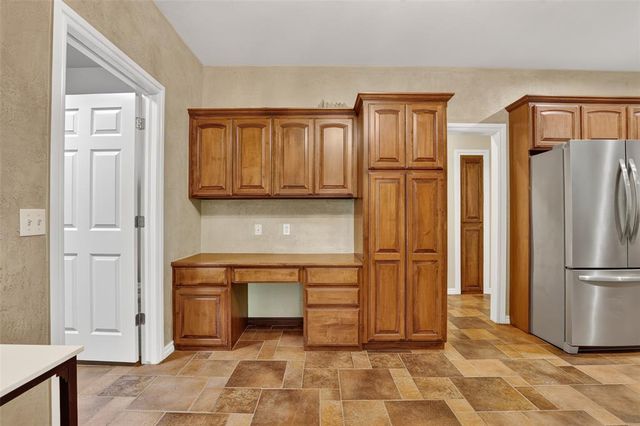 1690 Deerwood Trail, Edmond, OK 73034