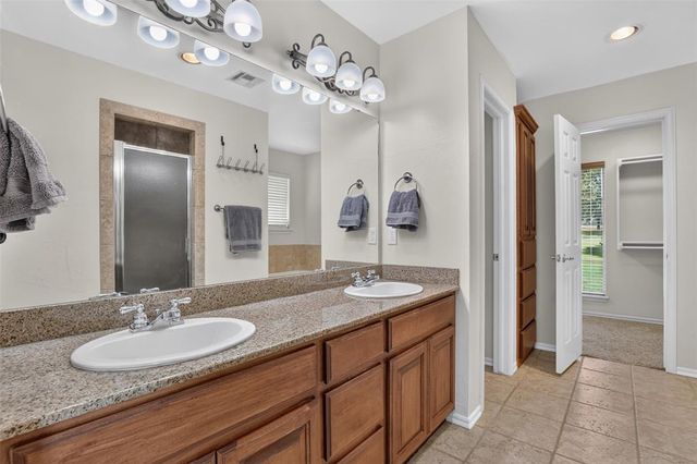 1690 Deerwood Trail, Edmond, OK 73034