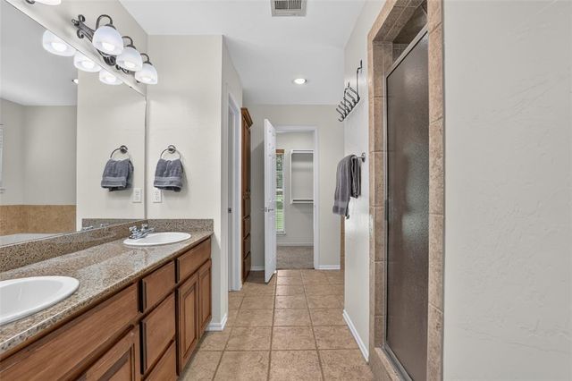 1690 Deerwood Trail, Edmond, OK 73034