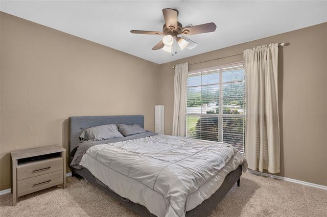 1690 Deerwood Trail, Edmond, OK 73034