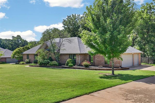 1690 Deerwood Trail, Edmond, OK 73034