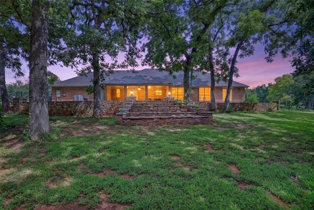1690 Deerwood Trail, Edmond, OK 73034