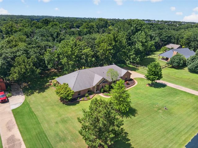 1690 Deerwood Trail, Edmond, OK 73034