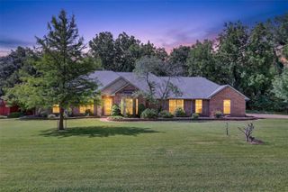 1690 Deerwood Trail, Edmond, OK 73034