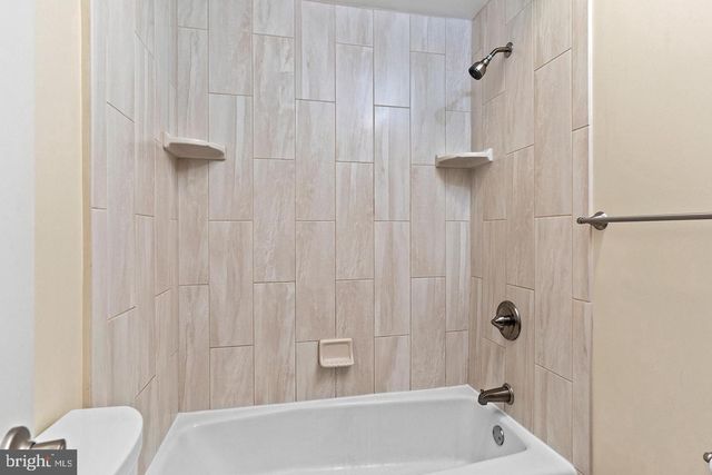 1819 CHRISTIAN ST, Philadelphia, PA 19146