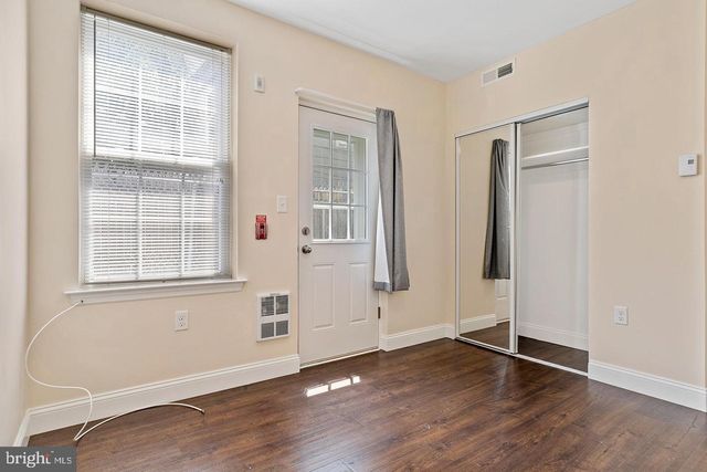 1819 CHRISTIAN ST, Philadelphia, PA 19146