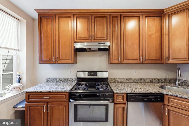 1819 CHRISTIAN ST, Philadelphia, PA 19146
