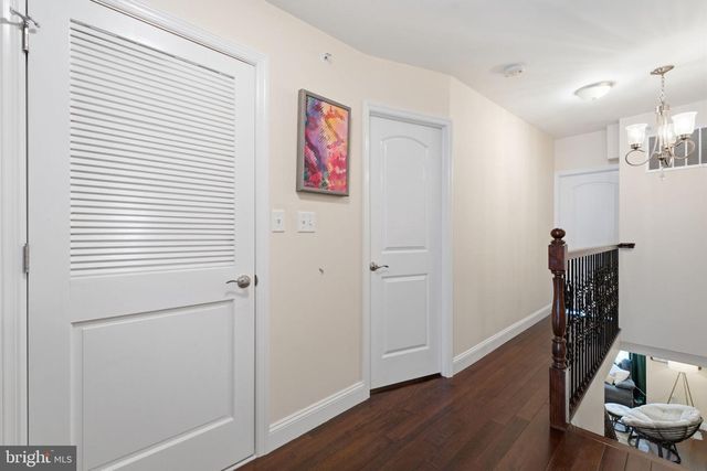 1819 CHRISTIAN ST, Philadelphia, PA 19146