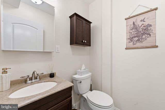 1819 CHRISTIAN ST, Philadelphia, PA 19146