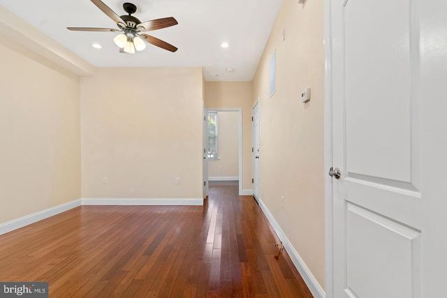 1819 CHRISTIAN ST, Philadelphia, PA 19146