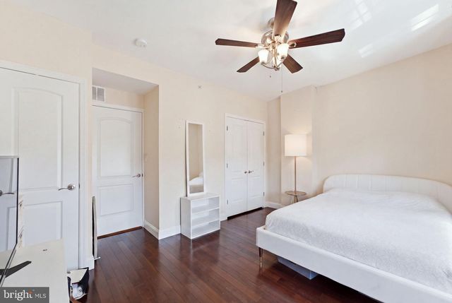 1819 CHRISTIAN ST, Philadelphia, PA 19146