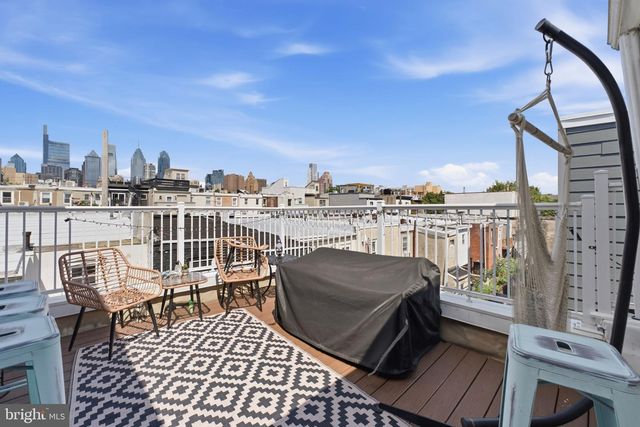 1819 CHRISTIAN ST, Philadelphia, PA 19146